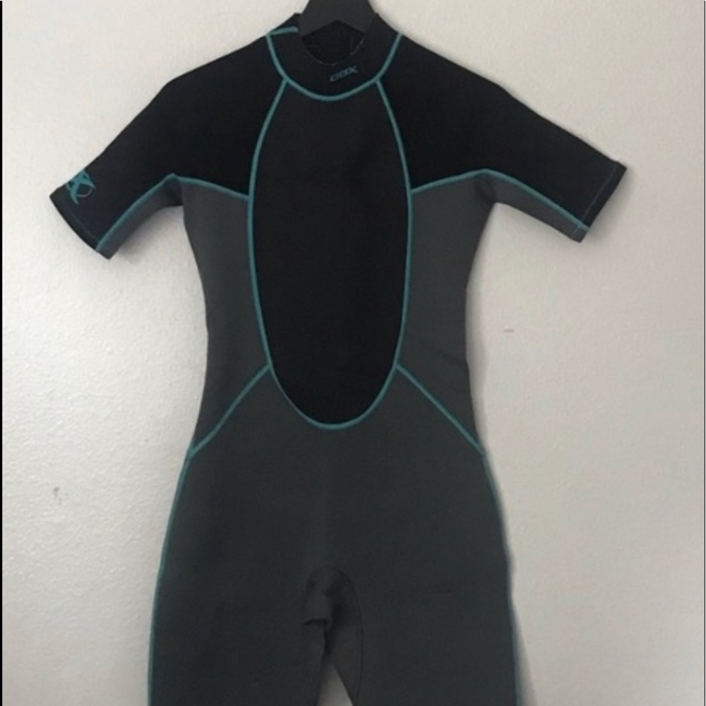 DBX Women Neoprene Shorty wetsuit zip back entry stretchy size 16 black like new